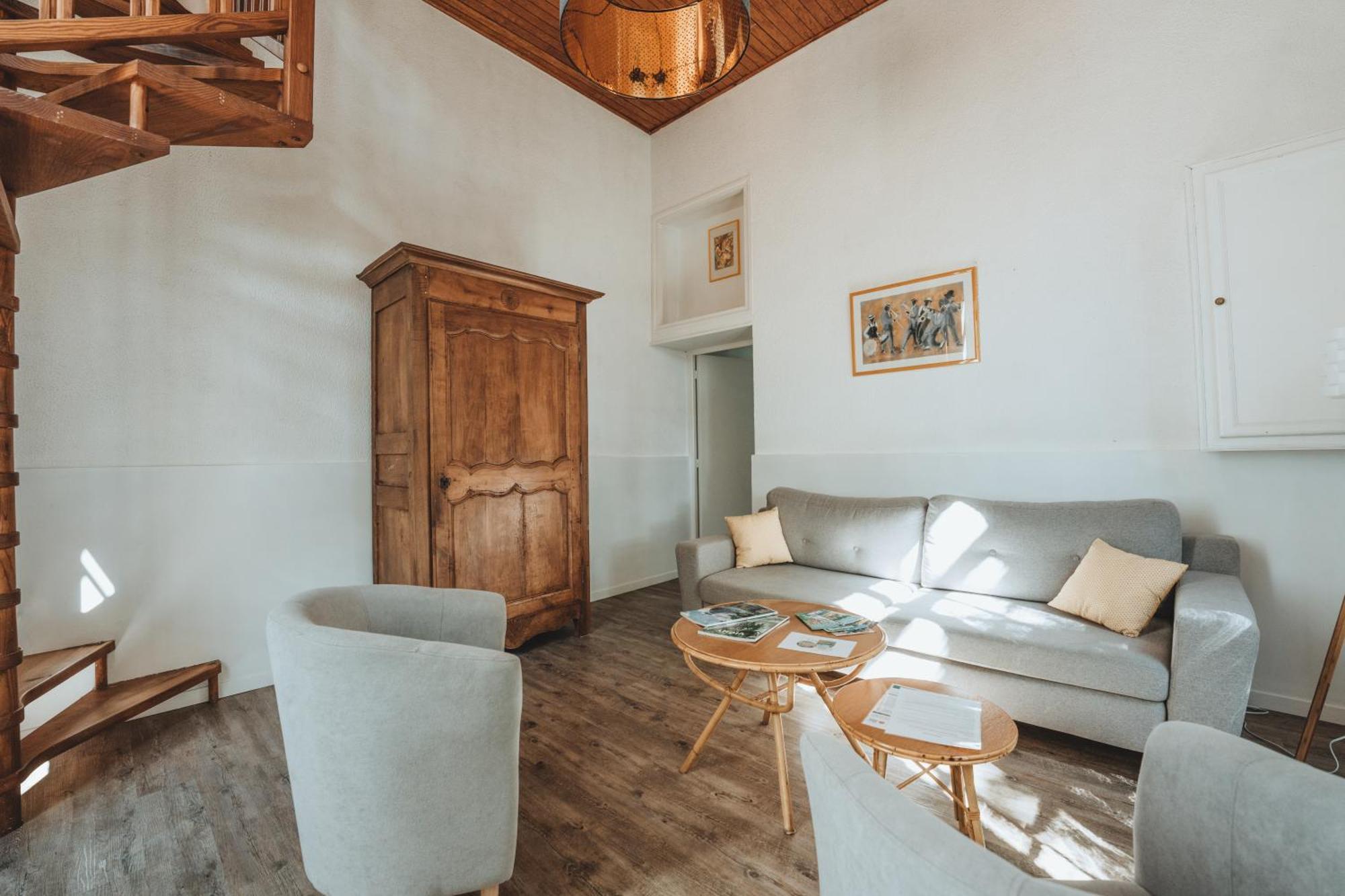 Chateau Du Guerinet Saint-Priest-Bramefant Екстер'єр фото